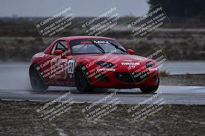 media/Nov-15-2025-CalClub SCCA (Sat) [[7bfa5a7151]]/Race/Group 6/